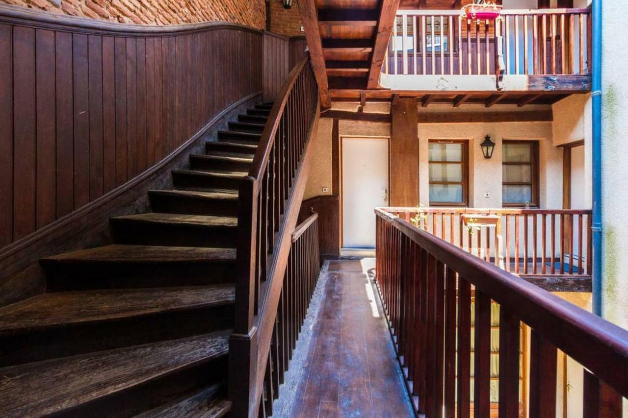 ❤️ Charmant Appart Ancien Renove Place Des Carmes Тулуза Экстерьер фото